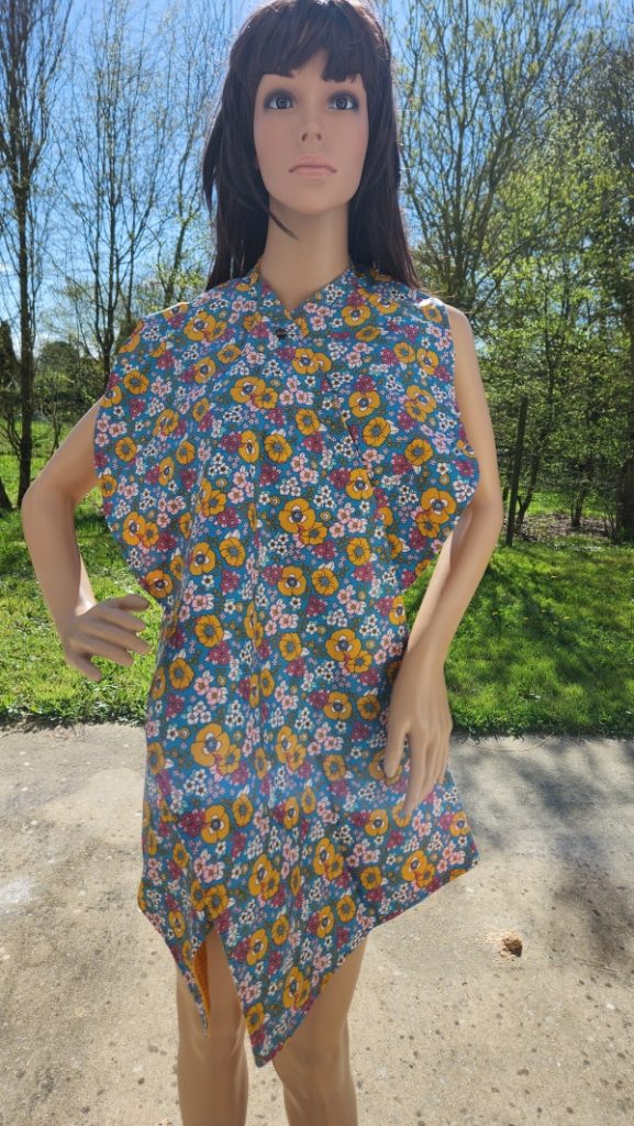 Châle de table élégant pour adulte, serviette croisée avec côté coton imperméable et côté nid d'abeille.